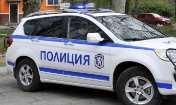 Пияни и надрусани младежи стреляха с газов пистолет по мъж 