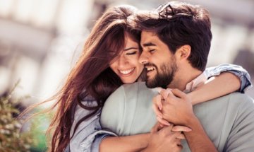 Признаци, които показват, че обичаме и че сме обичани 