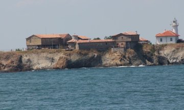 Корабчето от Бургас до "Света Анастасия" ще е до края на октомври