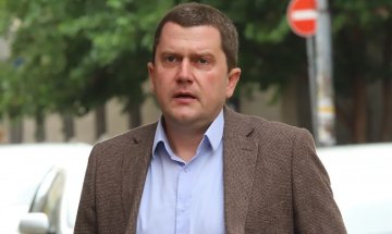 Кметът на Перник иска пряка отговорност от Нинова 