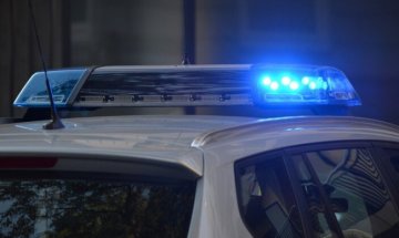 Мъж застреля жена си в заведение в Гърция