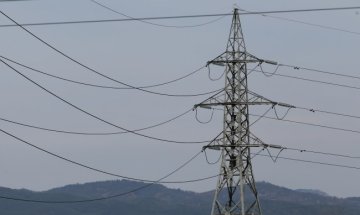 Прогноза от КЕВР: 20-30% по-скъпи ток и парно от 1 януари