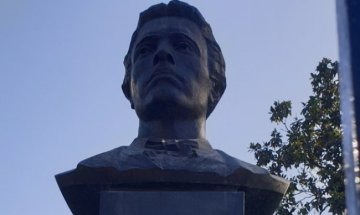 Изчезна бюстът на Васил Левски в Буенос Айрес