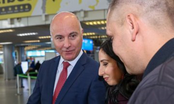 Fibank поднесе специална награда на големия победител в кампанията на Visa България и BILLA