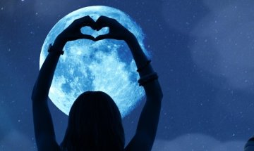 4 зодии ще усетят най-силно синята супер Луна