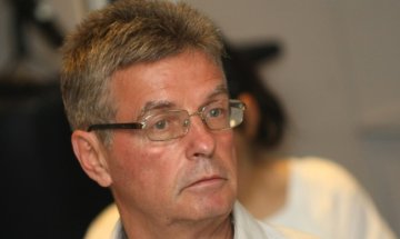 Асен Александов пред Dnes.bg: Трябват учебни програми на две нива - базови и за напреднали