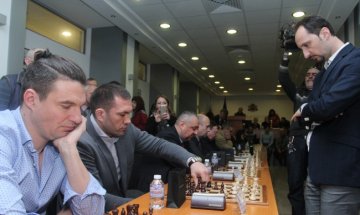 Веско Топалов: Сега всички ще се натискат за снимка с момичетата!