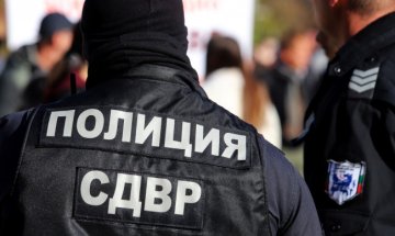 Обрат: Кандидат-депутатът бил пиян, носел си трева и ухапал полицай по крака