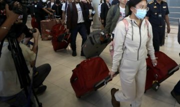 Нов закон реже още гастарбайтерите на Острова, удря и българите