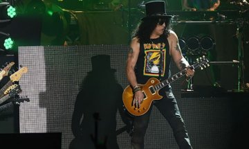 Дъщерята на Слаш от Guns n' Roses е починала на 25