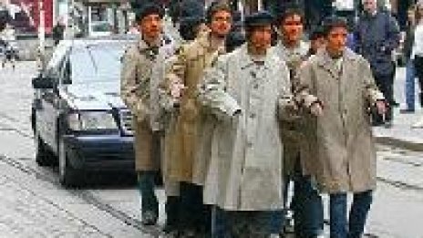 Мимове изнервиха шофьори в центъра на София