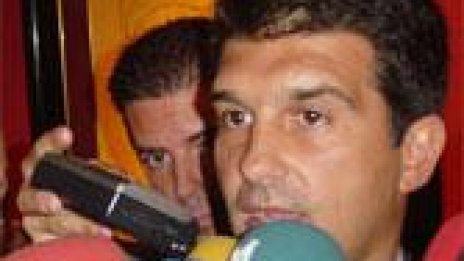 Барселона на път да осигури първия си спонсор