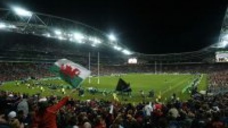 Заключиха заспал фен на стадиона