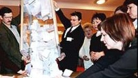 Утре изтича срокът за подаване на заявления за гласуване в чужбина