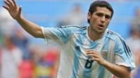 Аржентина победи Тунис в мач с три дузпи