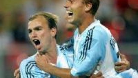 Аржентина победи Австралия с 4:2 след хеттрик на Фигероа