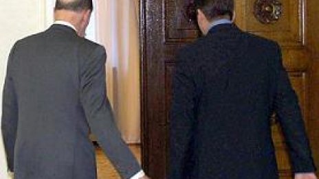НДСВ: Още не сме се отказали официално от втория мандат