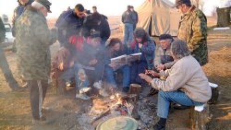 Суходолци готови да пролеят кръв, но да затворят сметището