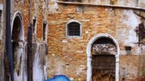 Бент за 4.5 млрд. евро ще пази Венеция от наводнения