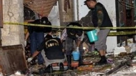 26 станаха жертвите на атаките в Бали, Ал Кайда стои зад атентатите