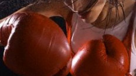 Боксов турнир започна в Биг Брадър, Мъро и Миро облякоха женски дрехи