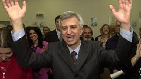 НДСВ застава зад Бойко Борисов на балотажа