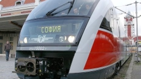 Средно с 8% поскъпват билетите за влак от 11 декември