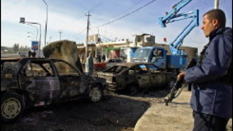 Багдад отново стана арена на атентат и няколко показни убийства