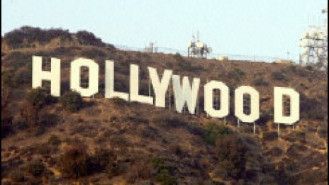 Продават буквите „HOLLYWOOD”, поставени край Лос Анджелис