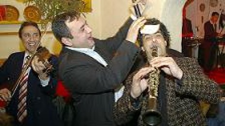 Ромите празнуват днес Ромската Нова година