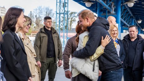 Принц Хари пристигна в Украйна на неочаквано посещение