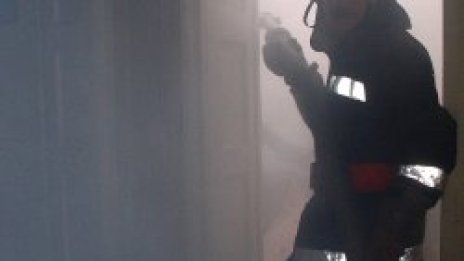 Деветчасова борба с пожар в химически склад на завод &bdquo;Каолин&ldquo;