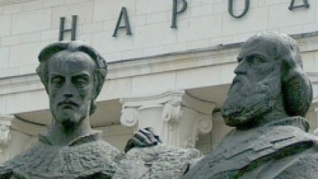 Патриотичен малчуган умили и просълзи президента Първанов