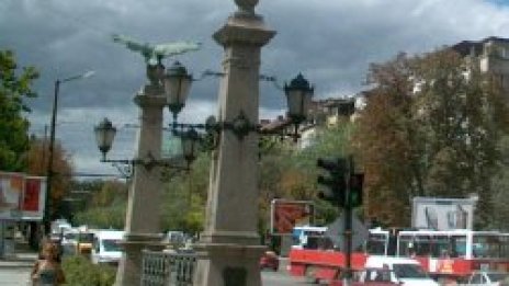 Пускат на 1 юни новото осветление на &quot;Орлов мост&quot;