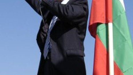 Сидеров ще се надвиква с джамия