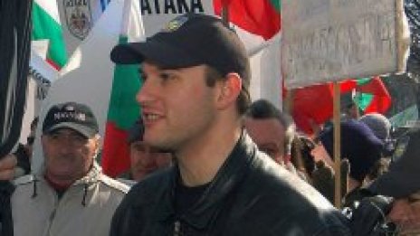 Правят, струват &ndash; синът на Волен си остава евронаблюдател