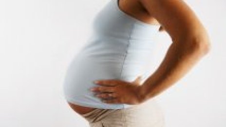 Египтянка &ldquo;роди&rdquo; близо 50 GSM-а на летище