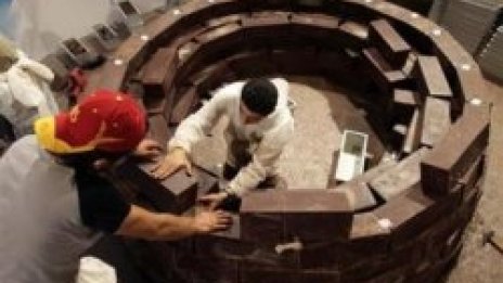 Италианци построиха 3-тонно шоколадово иглу