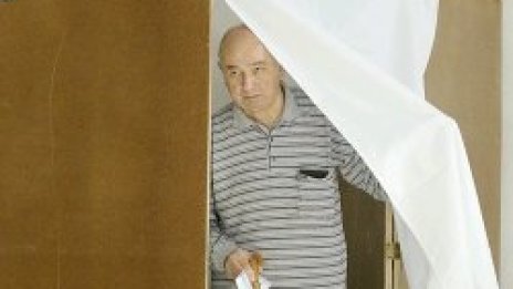 Почти 6.5 млн. българи в избирателните списъци