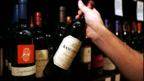 Червеното вино удължава живота на дебелите мишки