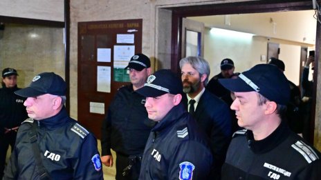 Нощна акция: За 4 часа събраха 240 000 лева за гаранцията на варненския кмет