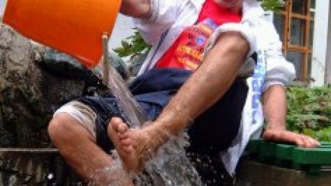 Софиянци пият не вода, а чудо