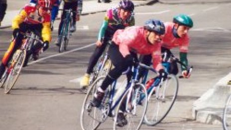 200 души на велосипеди надвечер в София