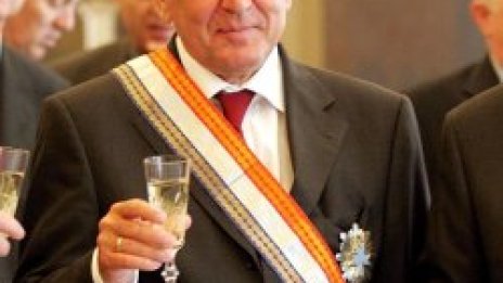 Герхард Шрьодер бил политическа проститутка, взимал пари от Путин