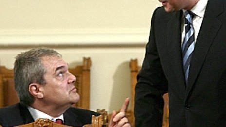 Румен Петков се опъна на Станишев за новата служба за сигурност