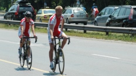 София в тотален блокаж заради колоездачи