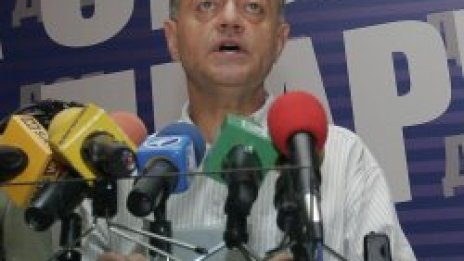 ДСБ се навъси, явяват се сами на местния вот в столицата