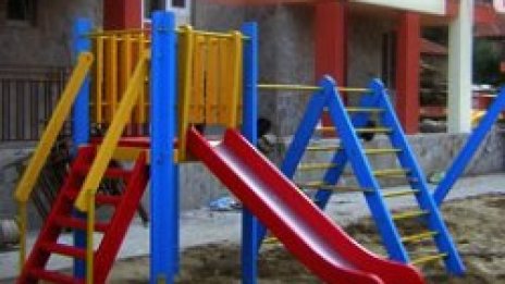 Неочаквана ваканция: Столичната община гради 65 детски площадки