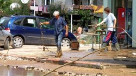 Цар Калоян: строят къщи, правят пътища, по 1000 лв. на калпак