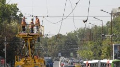 Оправиха &bdquo;тирантите&ldquo; на тролеите, вече се движат през Орлов мост